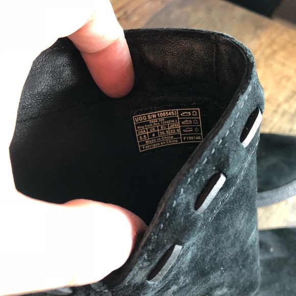 UGG black suede moccasins boots - Picture 3 of 3